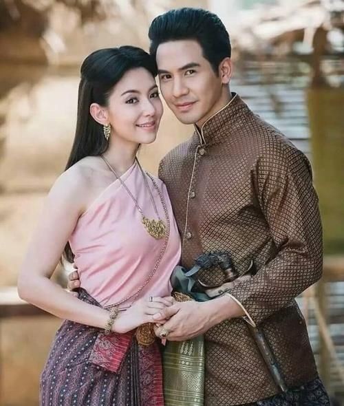 泰国传统服饰：绊尾幔 Chang Kben
