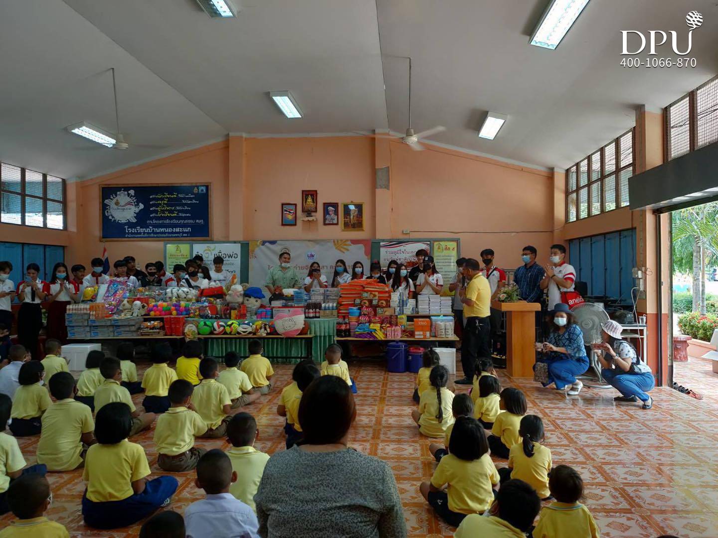 泰国博仁大学公益活动为乡村小学送关爱